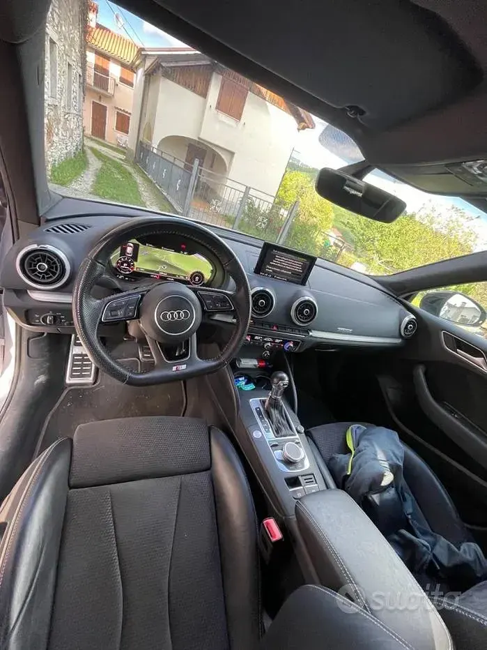 Usata Audi S3 Ambiente 300 CV (220 kW) 2019 Grigio Berlina