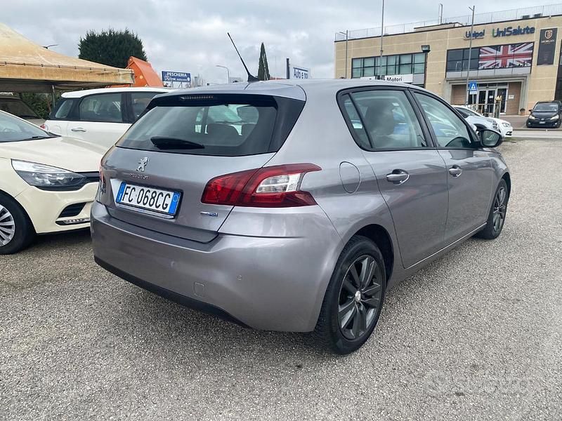 Usata Peugeot 308 Active 99 CV (72 kW) 2016 Grigio Berlina