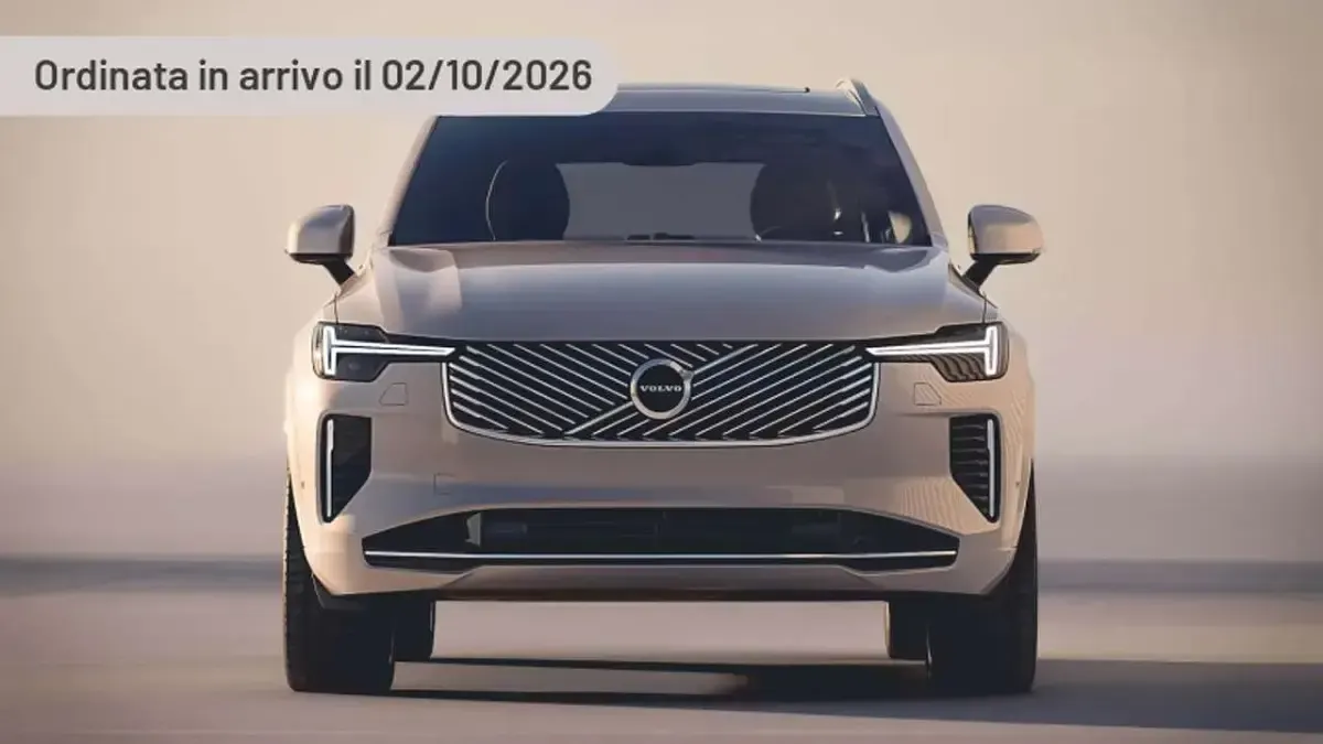 Uusi Volvo XC90 Plus 250 HP (183 kW) 2026 Hopea Katumaasturi