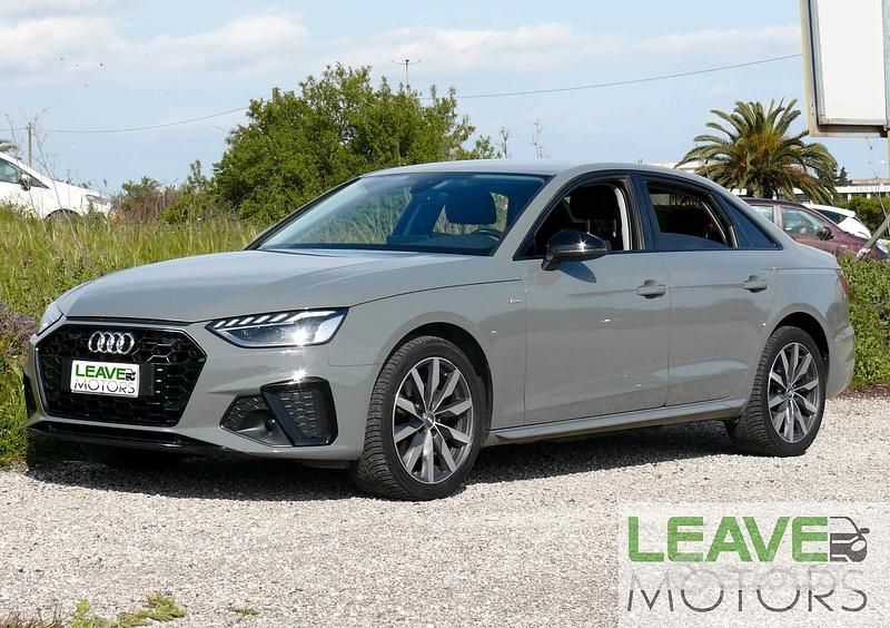 Grigio Usata 2020 Audi A4 Tre volumi | 22.300 € (Buon prezzo) - Immagine 1/4