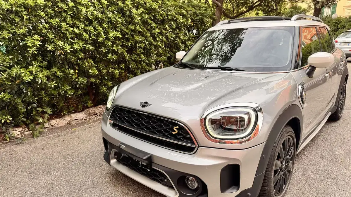 Usata Mini Cooper Countryman Business 136 CV (100 kW) 2023 Argento SUV