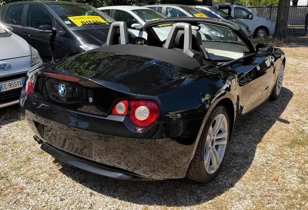 Usata BMW Z4 170 CV (125 kW) 2005 Nero Cabrio