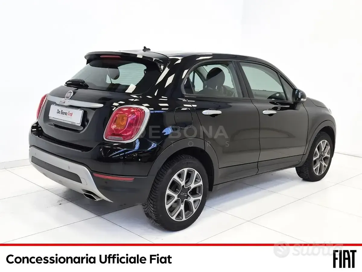 Usata Fiat 500X Cross 140 CV (102 kW) 2017 Nero SUV