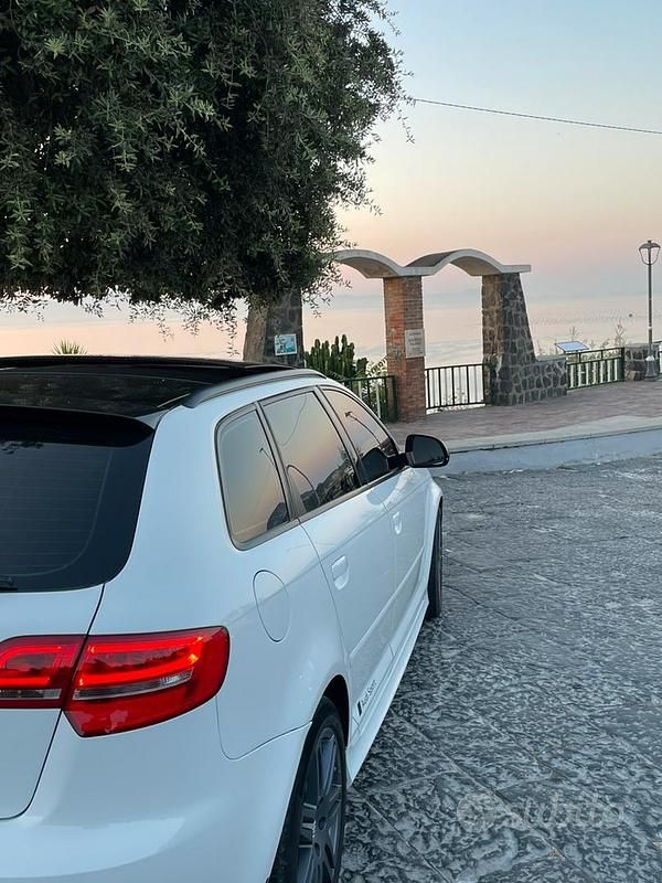 Usata Audi A3 Sportback S-Line 140 CV (102 kW) 2009 Bianco Utilitaria