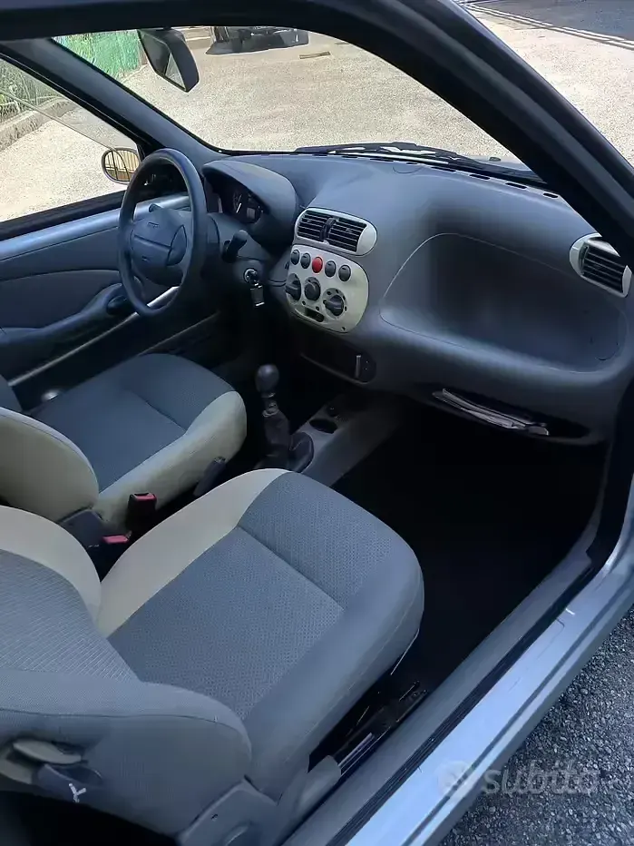 Usata Fiat 600 54 CV (39 kW) 2008 Utilitaria