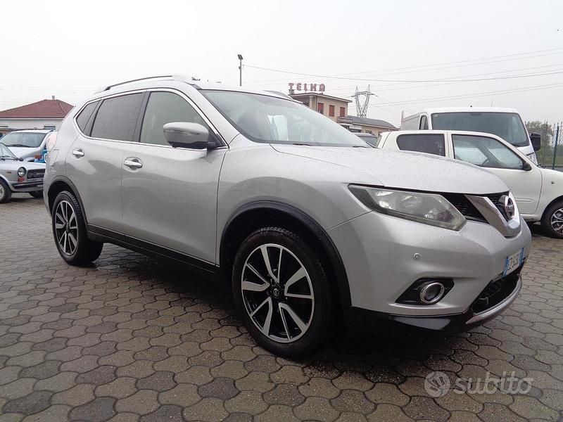 Usata Nissan X-Trail Tekna 131 CV (96 kW) 2015 Grigio SUV