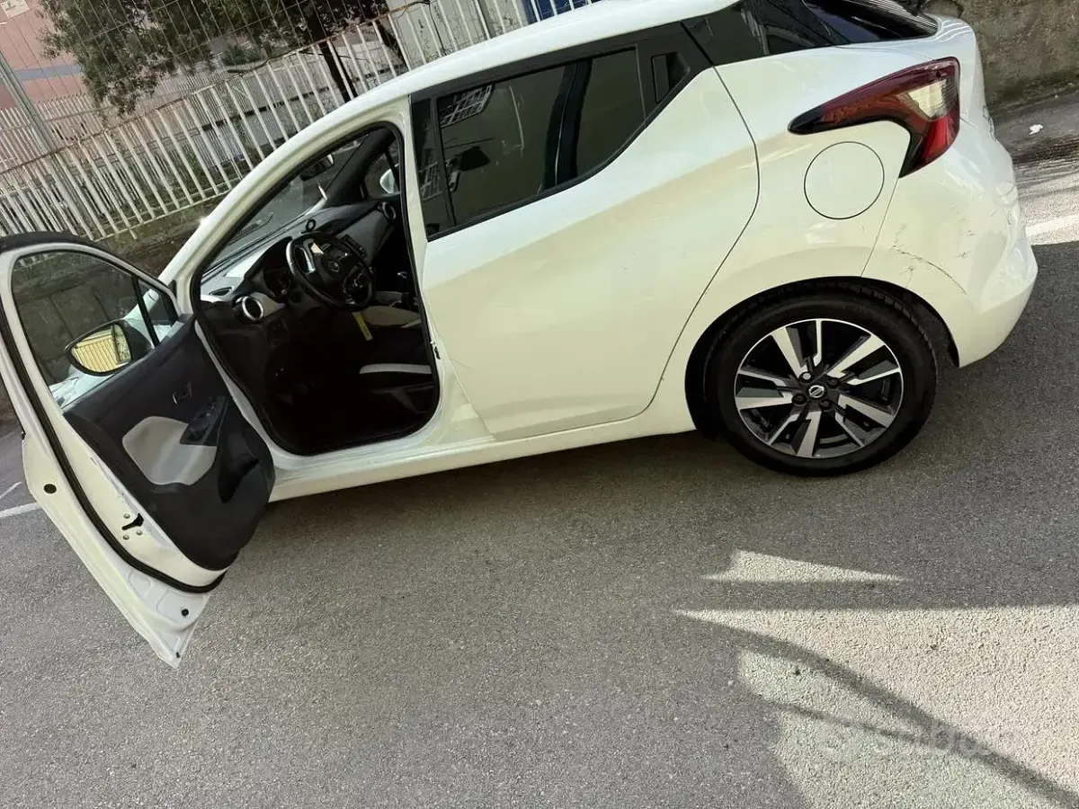 Usata Nissan Micra N-Connecta 90 CV (66 kW) 2017 Bianco Utilitaria