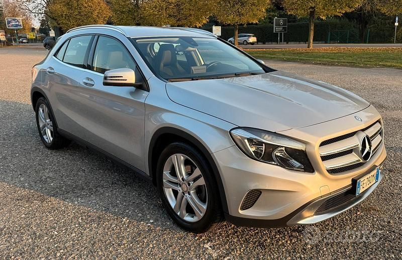Usata Mercedes GLA180 Premium 2016 Grigio SUV