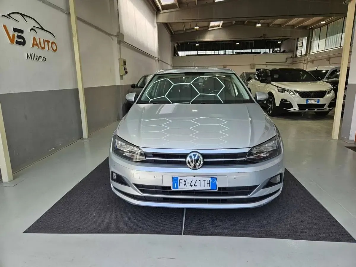 Usata VW Polo Comfortline 80 CV (58 kW) 2019 Grigio Utilitaria