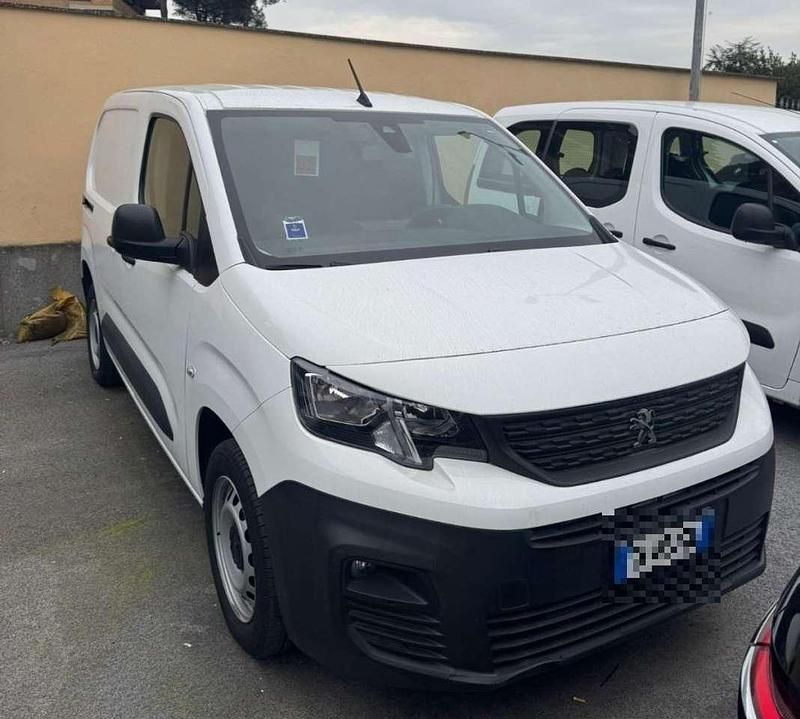 Usata Peugeot Partner Premium 102 CV (75 kW) 2021 Bianco Monovolume