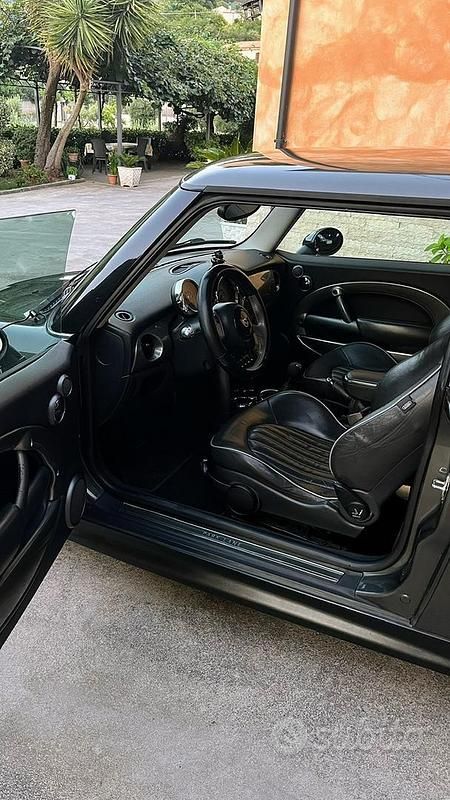 Usata Mini One D 88 CV (64 kW) 2006 Grigio Utilitaria