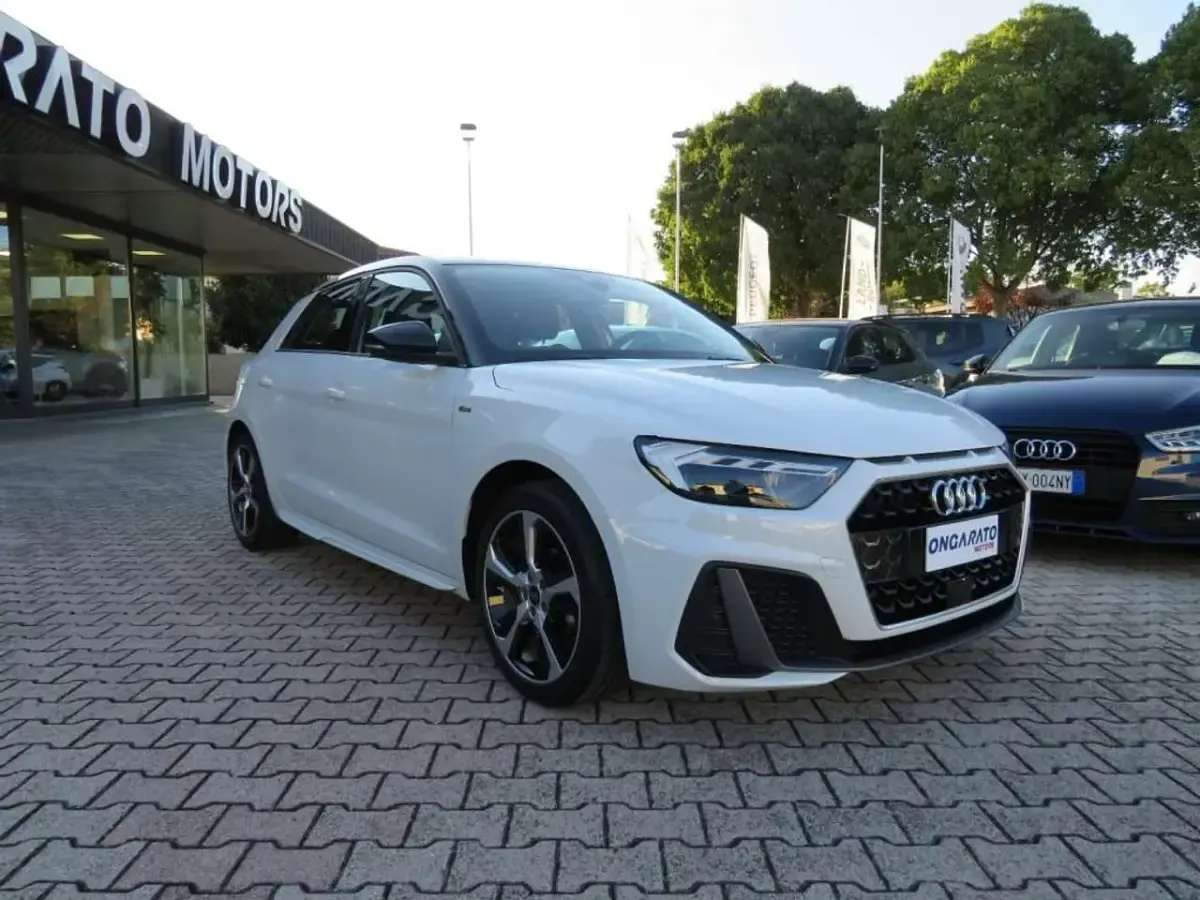 Nuova Audi A1 Sportback S-Line 116 CV (85 kW) 2026 Bianco Utilitaria