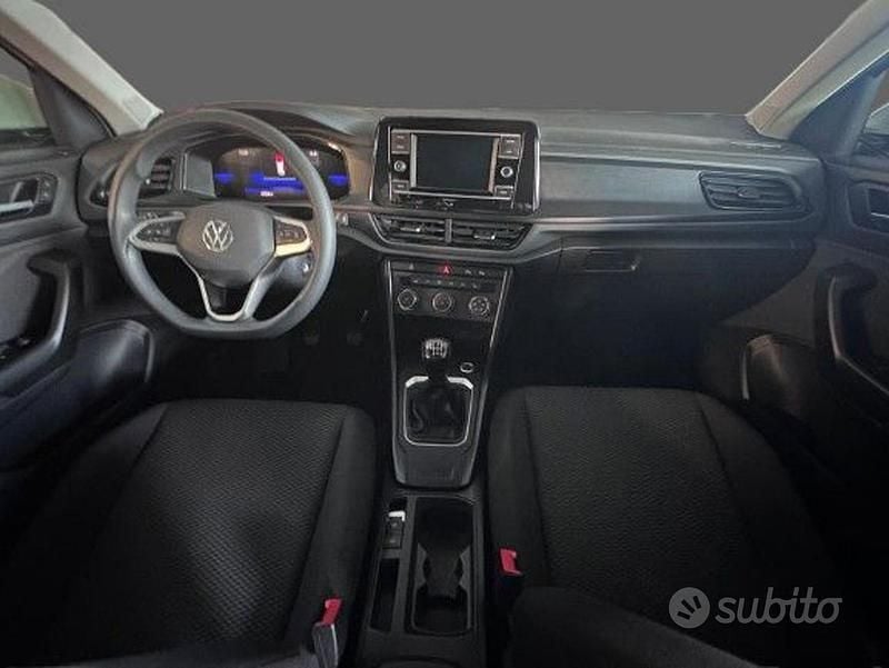 Usata VW T-Roc Life 110 CV (80 kW) 2022 Grigio SUV