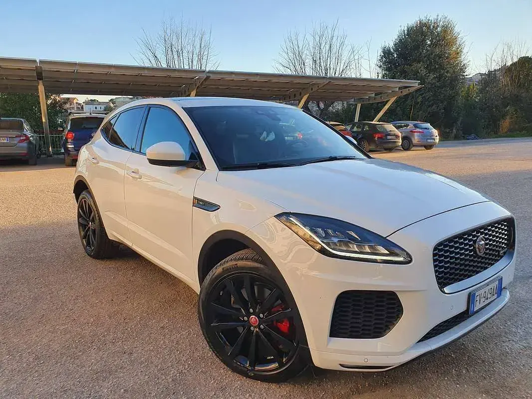 Usata Jaguar E-Pace R-Dynamic 150 CV (110 kW) 2019 Bianco SUV