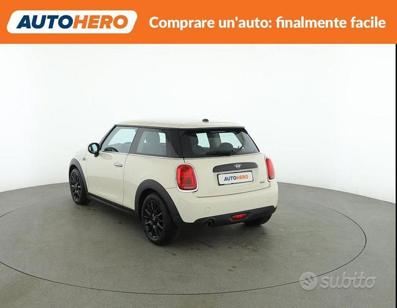 Usata Mini ONE 75 CV (55 kW) 2020 Bianco Utilitaria