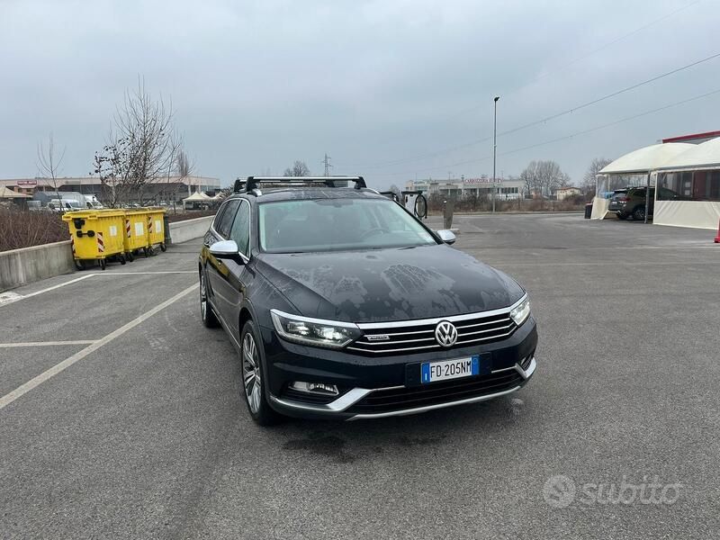 Nero Usata 2016 VW Passat Alltrack Station wagon | 18.900 € (Cara) - Immagine 1/4