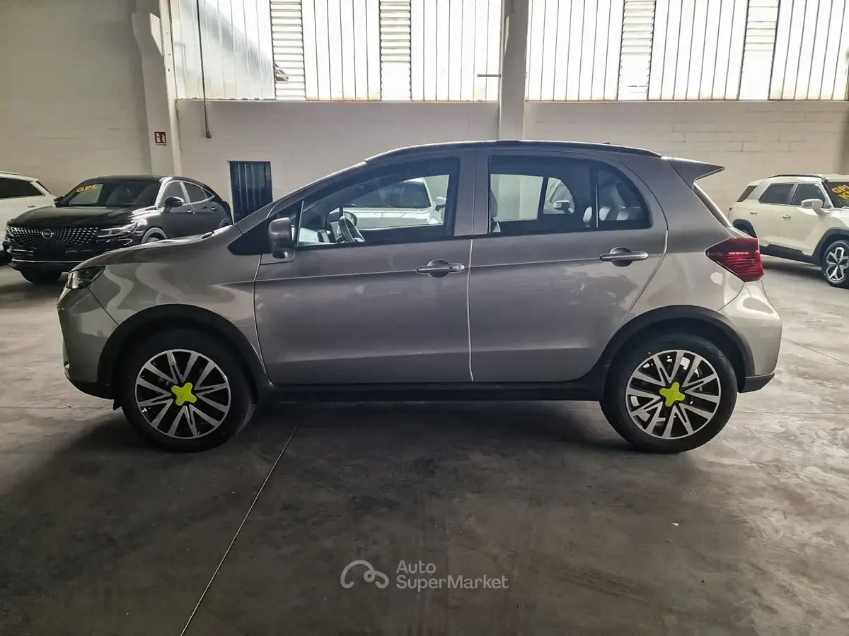 Usata EMC Yudo 69 kW (95 CV) 2024 Gray SUV