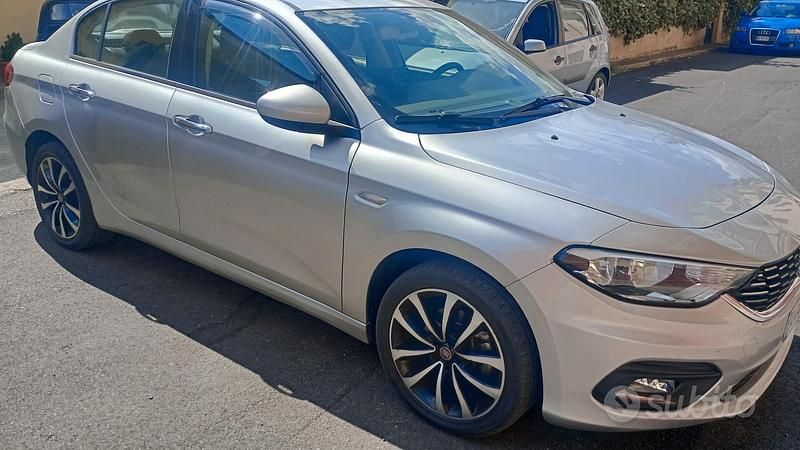 Usata Fiat Tipo 2016 Grigio Berlina
