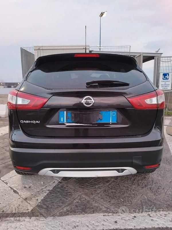 Usata Nissan Qashqai Black Edition 130 CV (95 kW) 2017 Nero SUV