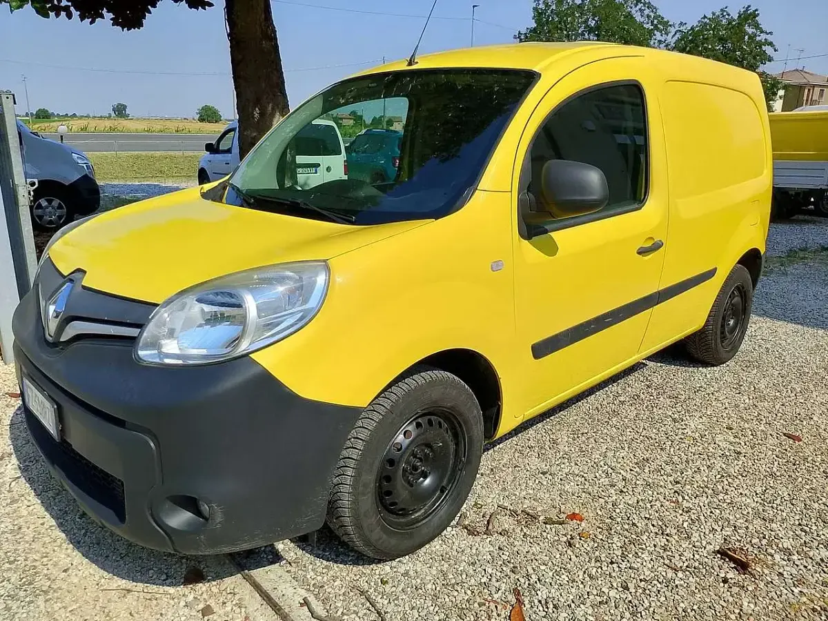 Usata Renault Kangoo 110 CV (80 kW) 2019 Giallo Monovolume