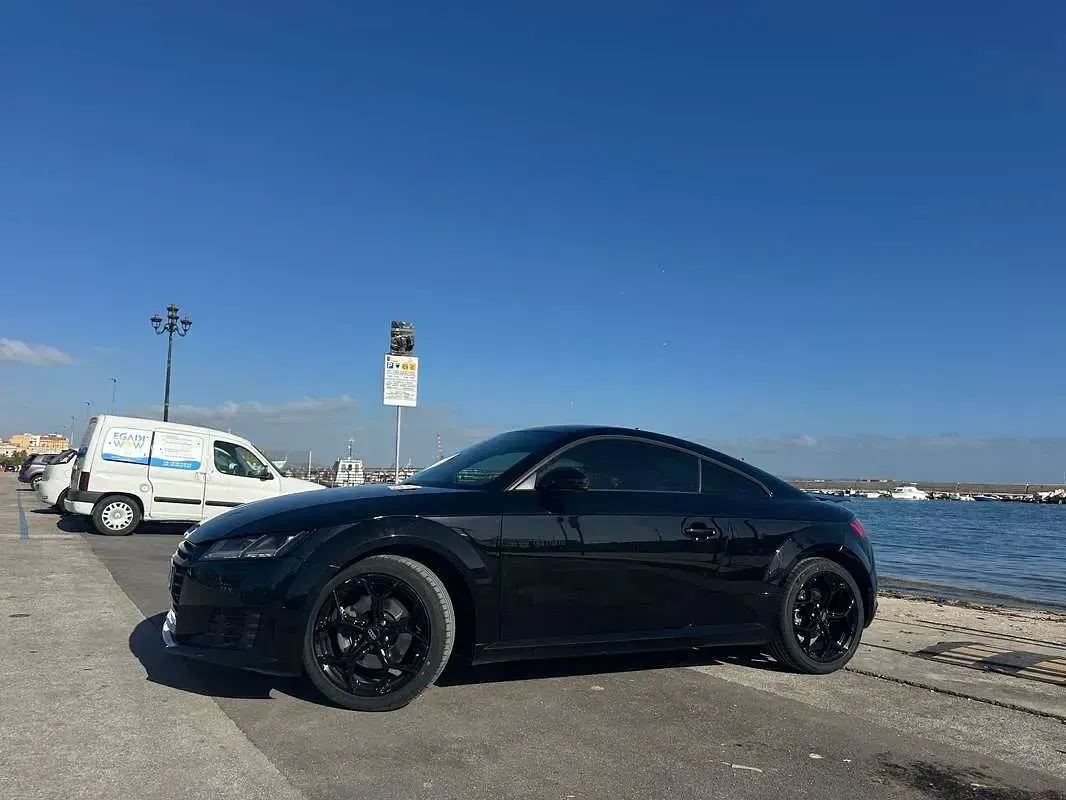 Usata Audi TT Ambiente 184 CV (135 kW) 2015 Nero Coupé