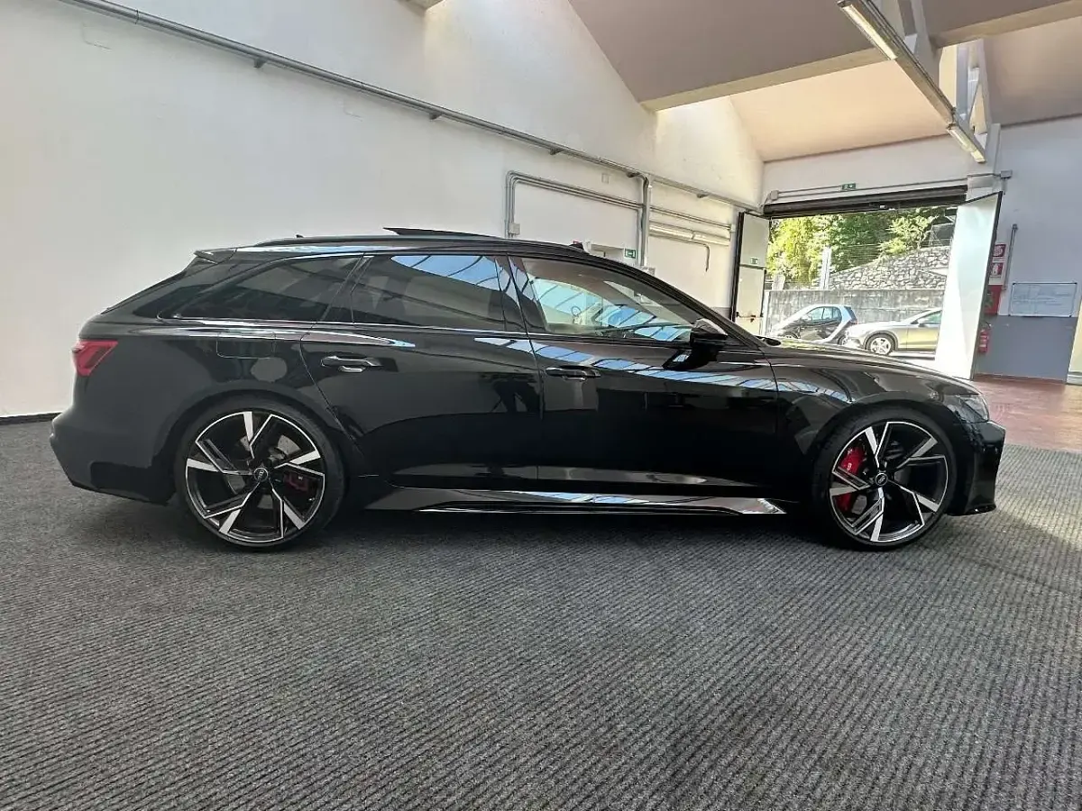 Usata Audi RS6 600 CV (441 kW) 2022 Nero Station wagon