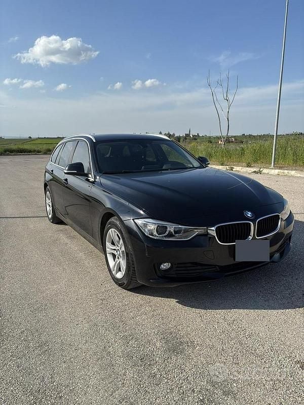 Usata BMW 318 Comfort Edition 143 CV (105 kW) 2015 Nero Station wagon