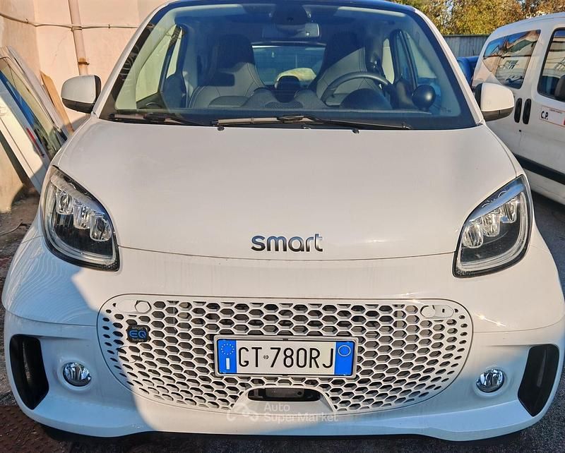 Bianco Usata 2024 Smart ForTwo Electric Drive Pure Tre volumi | 16.900 € (Buon prezzo) - Immagine 1/4