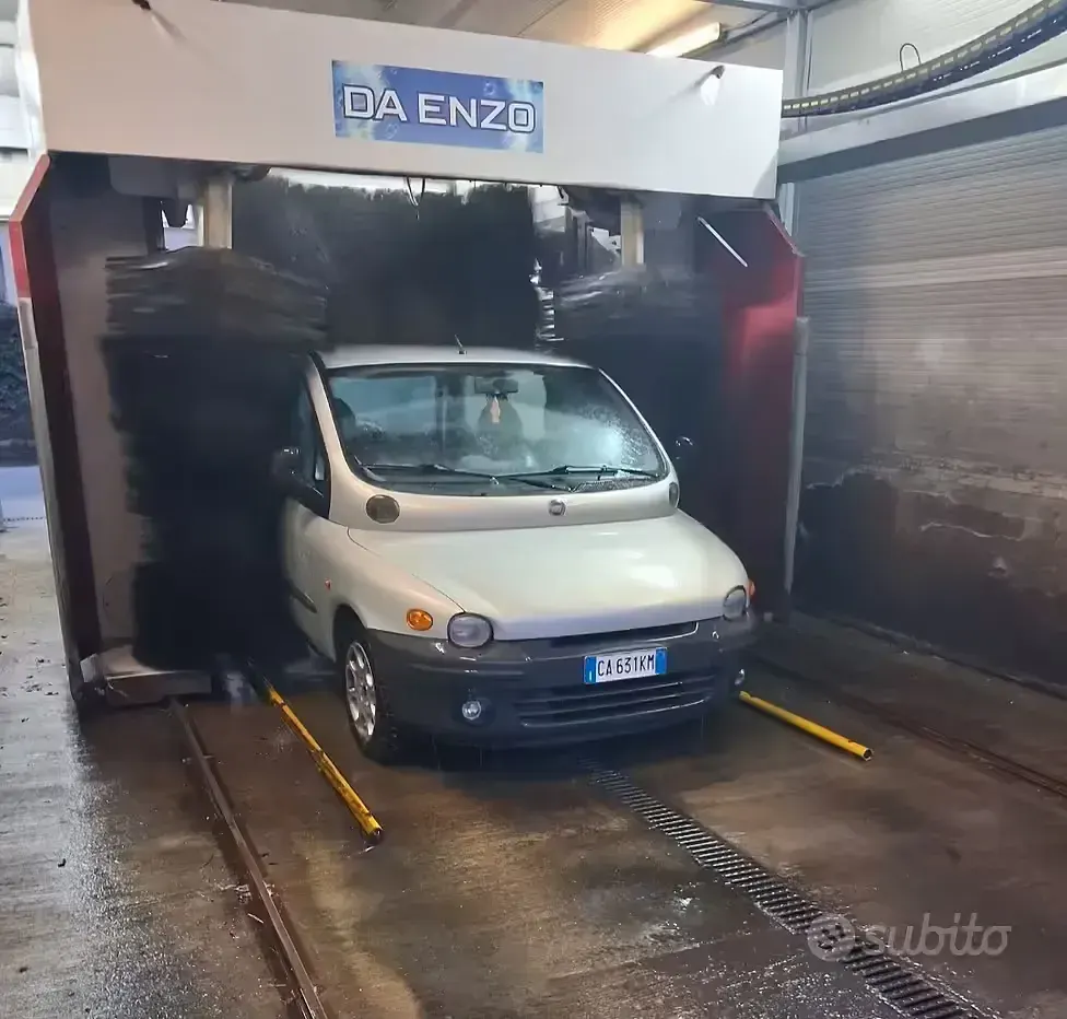 Usata Fiat Multipla 110 CV (80 kW) 2002 Grigio Monovolume