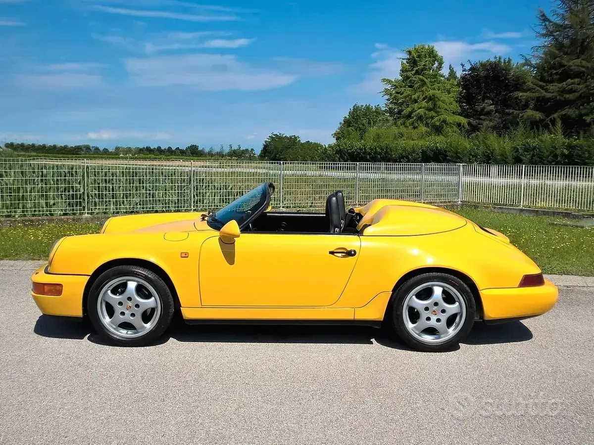 Usata Porsche 964 250 CV (183 kW) 1993 Giallo Cabrio