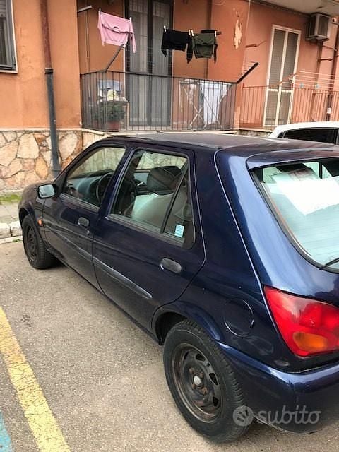 Usata Ford Fiesta 1998 Blu Utilitaria