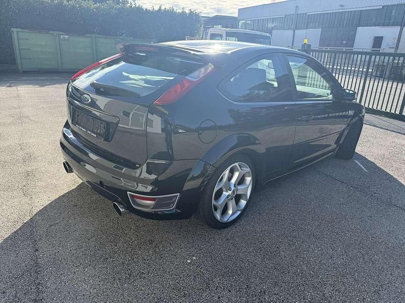Usata Ford Focus ST 226 CV (166 kW) 2005 Other Berlina
