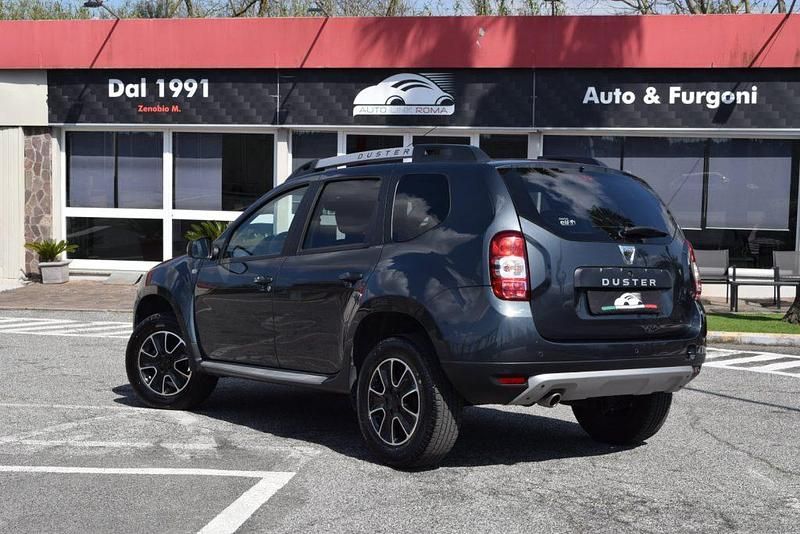 Usata Dacia Duster Black Shadow 114 CV (83 kW) 2017 Grigio / metallizzato SUV