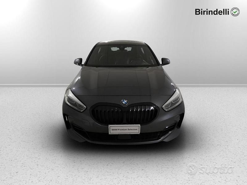 Usata BMW 116 M Sport 116 CV (85 kW) 2020 Mineral grau metallizzato Utilitaria