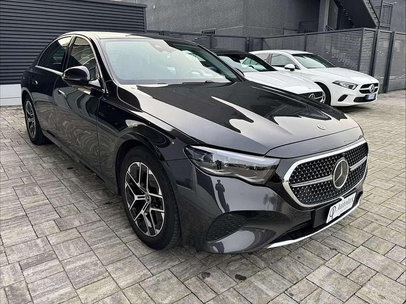 Usata Mercedes E220 Advanced Plus 197 CV (144 kW) 2025 Grigio grafite Berlina