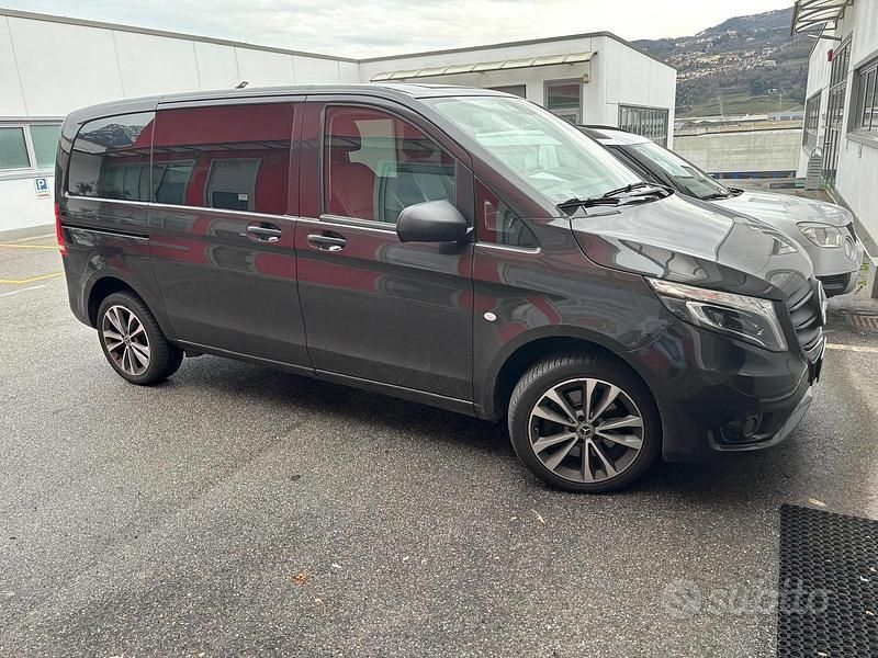 Usata Mercedes Vito 190 CV (139 kW) 2022 Nero Furgone