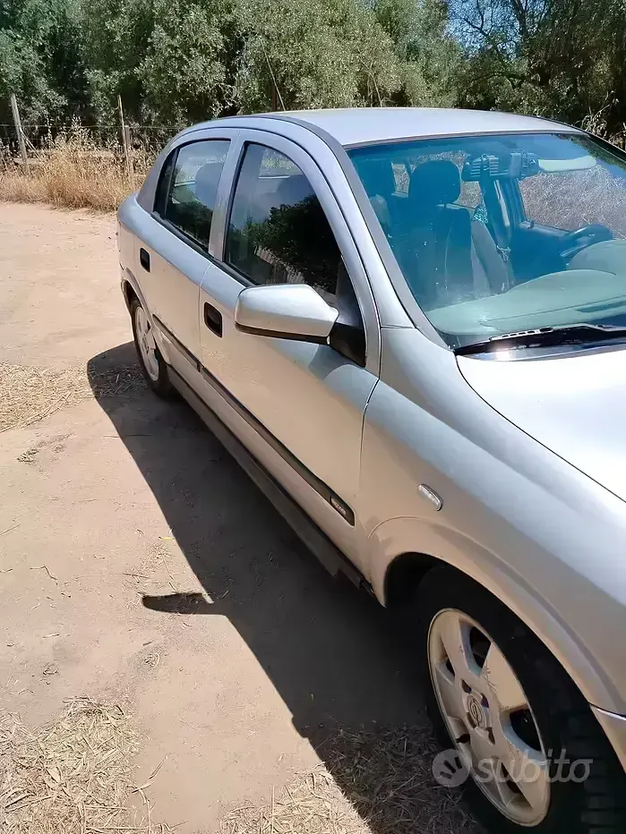 Usata Opel Astra 75 CV (55 kW) 2002 Grigio Berlina