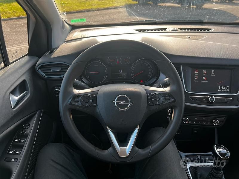 Usata Opel Crossland 110 CV (80 kW) 2020 Nero SUV