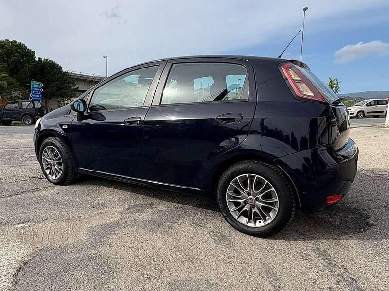Usata Fiat Punto Evo Dynamic 69 CV (50 kW) 2011 Nero Utilitaria