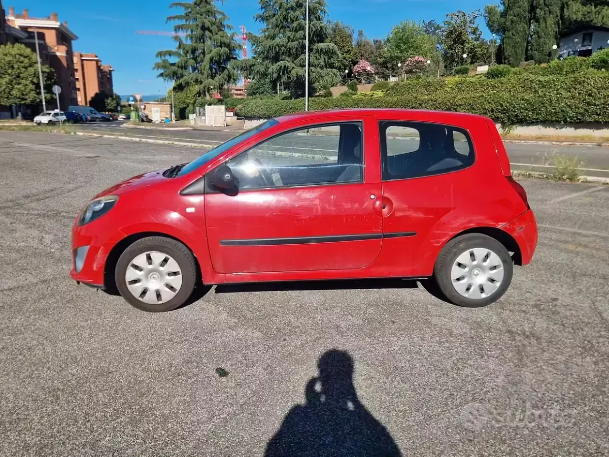 Usata Renault Twingo 75 CV (55 kW) 2009 Rosso Utilitaria