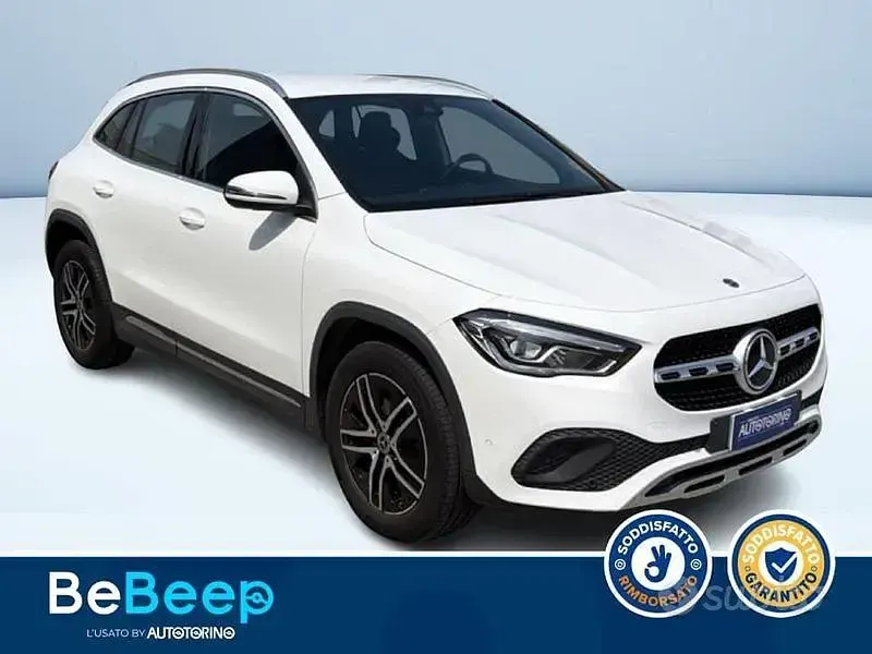 Usata Mercedes GLA200 163 CV (119 kW) 2020 Bianco SUV
