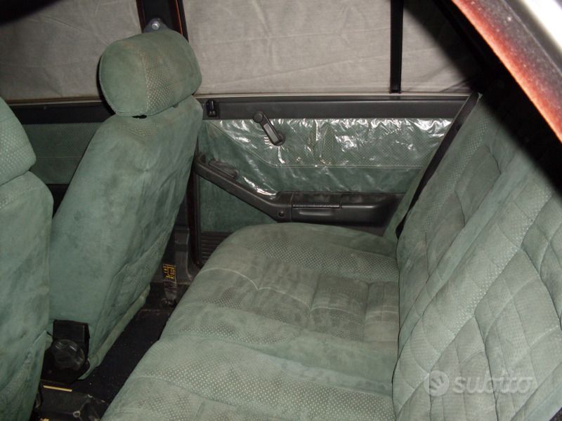 Usata Lancia Delta 132 CV (97 kW) 1991 Grigio Utilitaria