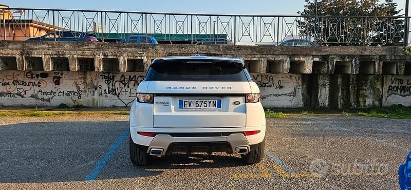 Usata Land Rover Range Rover evoque 150 CV (110 kW) 2014 Bianco SUV