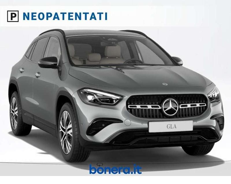 Ny Mercedes GLA180 Advanced Plus 116 HK (85 kW) 2026 Grå SUV