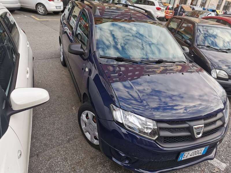 Usata Dacia Logan Ambiance 75 CV (55 kW) 2015 Blu/azzurro Berlina