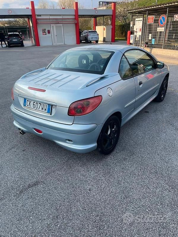 Usata Peugeot 206 2004 Utilitaria