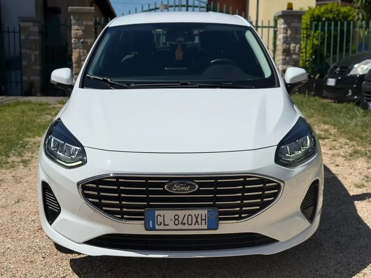 Usata Ford Fiesta Active 125 CV (91 kW) 2022 Bianco Utilitaria