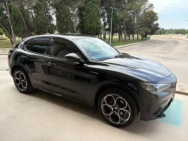 Usata Alfa Romeo Stelvio Veloce 209 CV (153 kW) 2024 Nero SUV