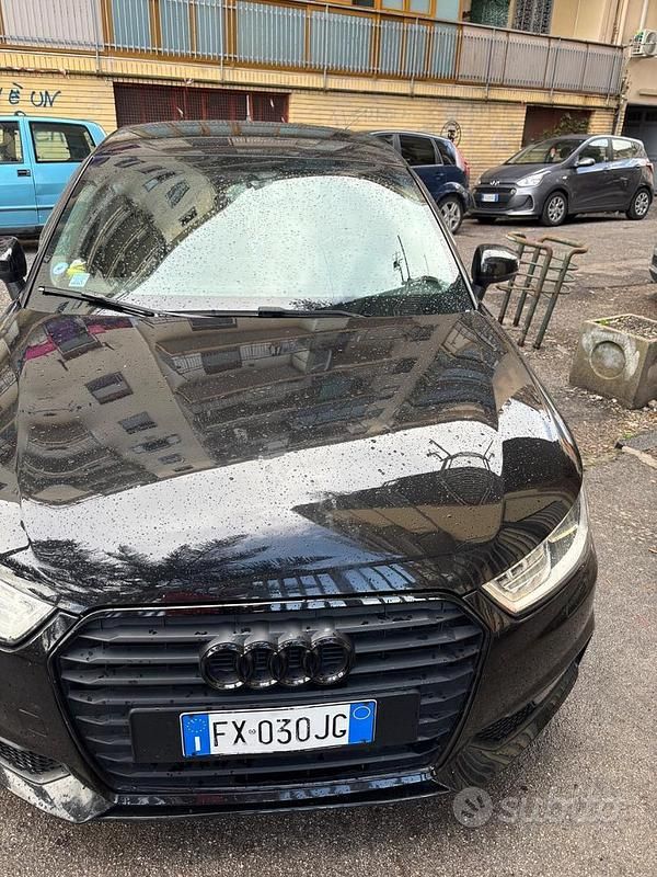 Nero Usata 2015 Audi A1 Due volumi | 11.500 € - Immagine 1/4