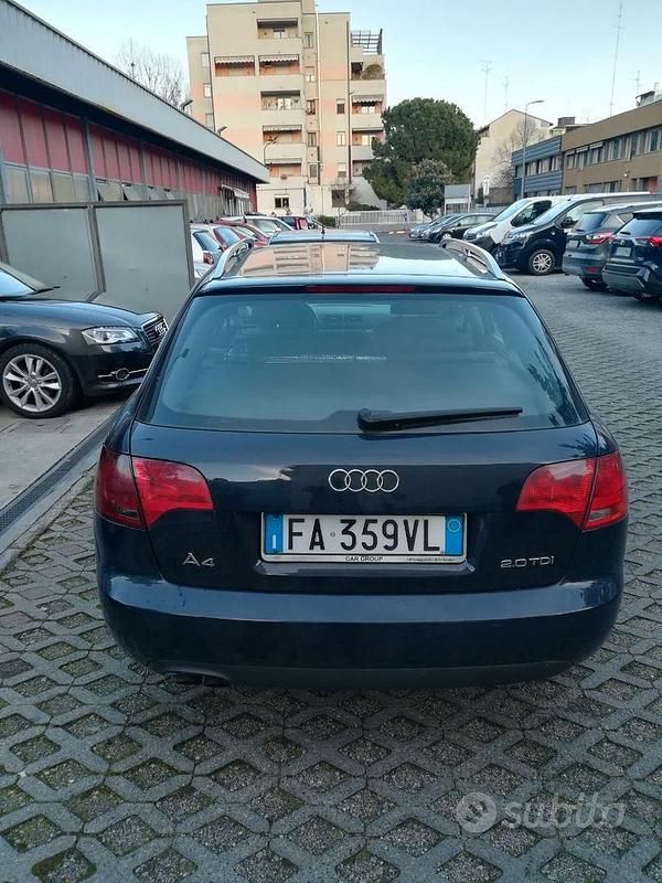 Usata Audi A4 140 CV (102 kW) 2005 Blu Station wagon
